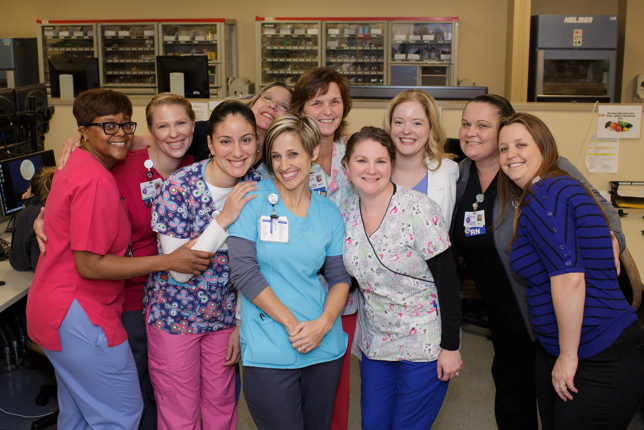 The UF Health Shands Cancer Hospital Surgical/Trauma ICU 4 West Unit nursing team earned a gold-level Beacon Award for Excellence. They were one of six units to have a current Beacon Award in 2016.
